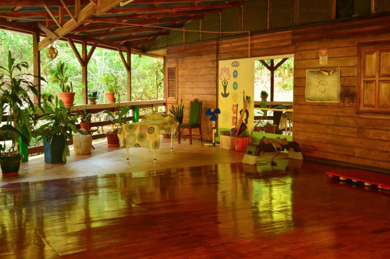 Hotel La Cascada Puntarenas Exterior foto